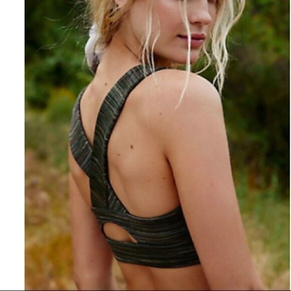 𝅺FREE people sports bra - Picture 3 of 5